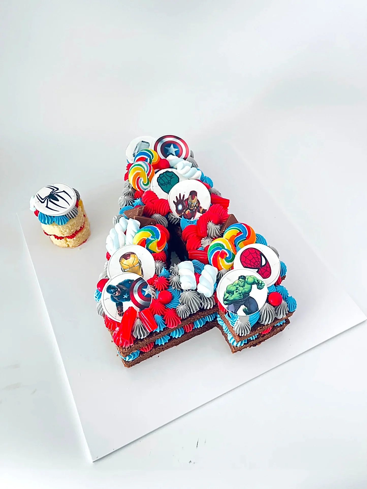 Best selling theme number cake with delivery across Brisbane