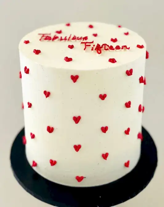 Trending mini hearts piped cake with personalised message
