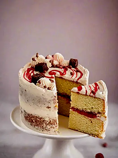 Vanilla Strawberry Cake